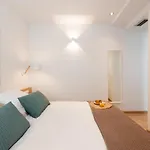 Apartment Centre. Simply Charming